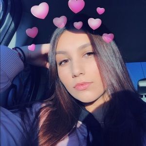 Meet your Posher, Justine